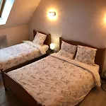 Hotel Le Relais Des Sites Faverolles (Cantal)