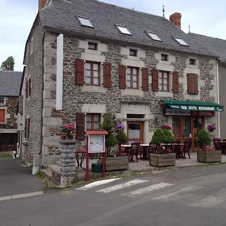 Le Relais Des Sites 2* Faverolles (Cantal)